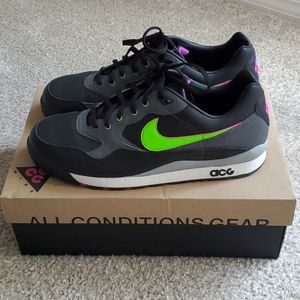 Nike ACG Sneakers
